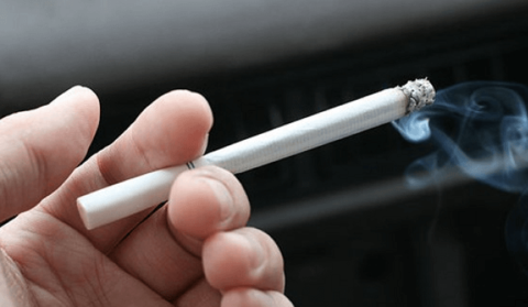 Hút thuốc lá là nguyên nhân chính gây ra ung thư phổi tế bào nhỏ